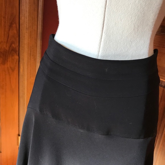 ** 2 for $40 ** NWOT. DKNY Flowy Maxi Skirt - Picture 4 of 8
